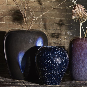 Cor Vase- black/blue