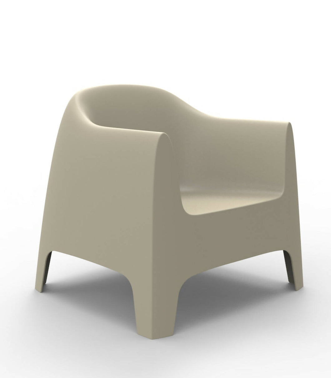 Solid Lounge chair Ecru color